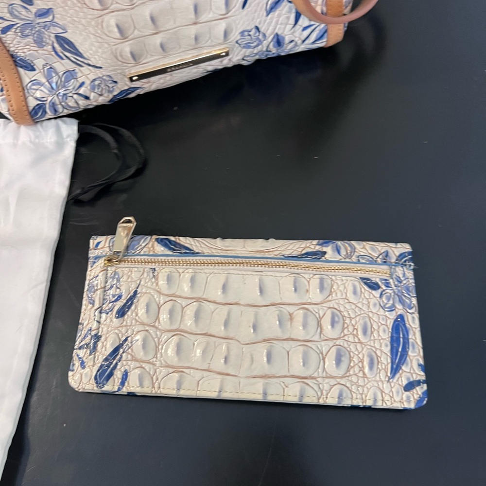 Brahmin Cream and Blue Floral Shoulder Bag - Picture 3 of 7